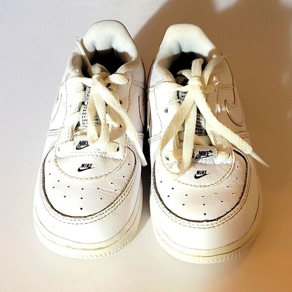 KID NIKE AIR FORCE 1 LACE-UP CLOSURE NEAKER - Picture 2 of 11